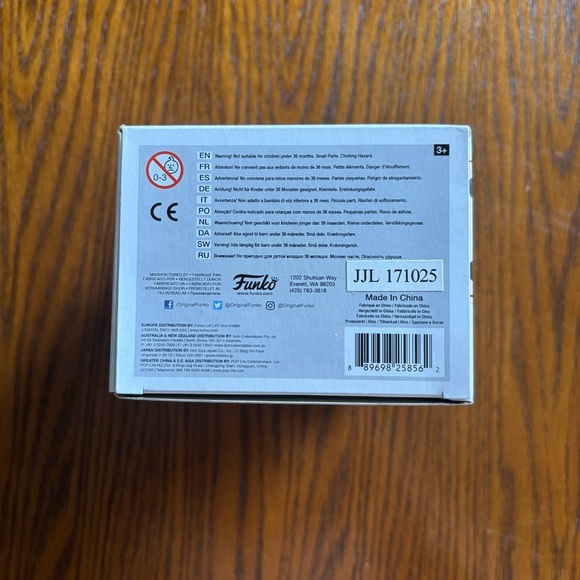 Hello Neighbor Black & White Barnes & Noble Exclusive Funko Pop Games 261 - Picture 6 of 6